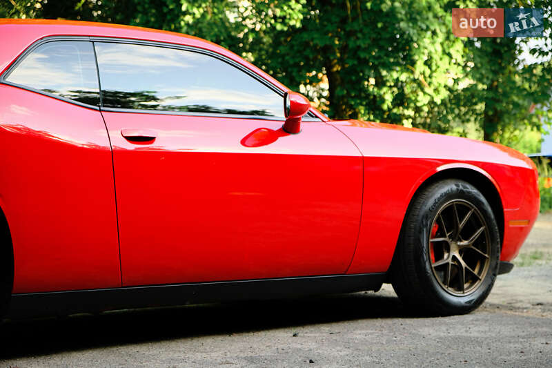 Купе Dodge Challenger 2016 в Киеве