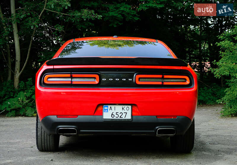 Купе Dodge Challenger 2016 в Киеве
