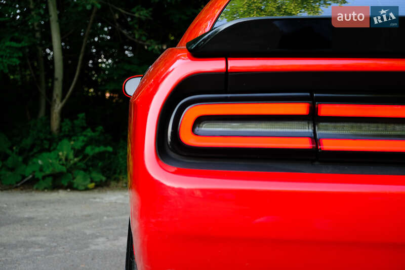 Купе Dodge Challenger 2016 в Киеве