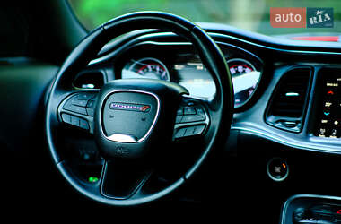 Купе Dodge Challenger 2016 в 