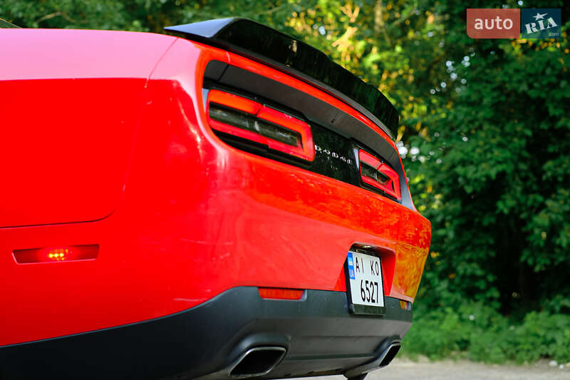 Купе Dodge Challenger 2016 в Киеве