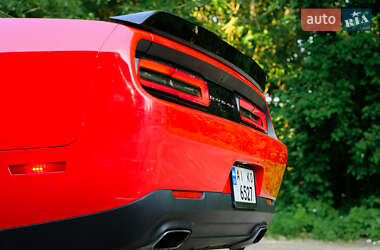 Купе Dodge Challenger 2016 в 
