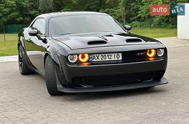 Купе Dodge Challenger 2016 в Киеве фото 3 Купе Dodge Challenger 2016 в Киеве