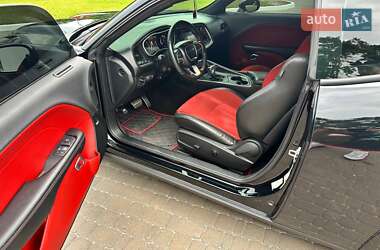 Купе Dodge Challenger 2016 в Киеве фото 6 Купе Dodge Challenger 2016 в Киеве