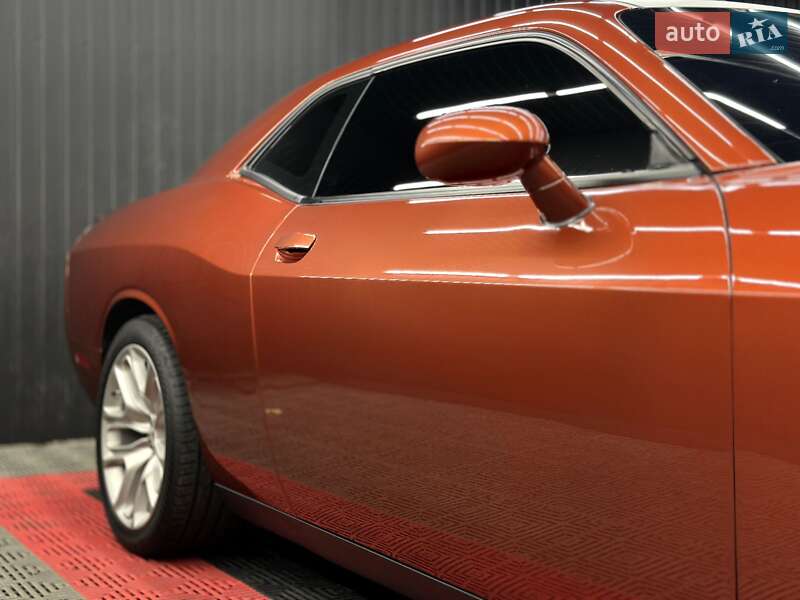 Купе Dodge Challenger 2020 в Києві