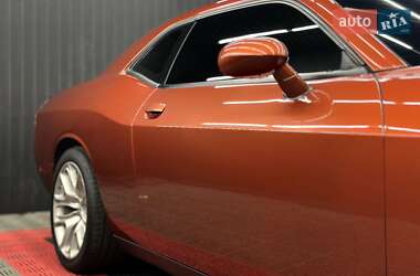 Купе Dodge Challenger 2020 в 