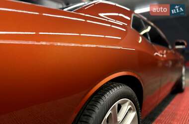 Купе Dodge Challenger 2020 в 