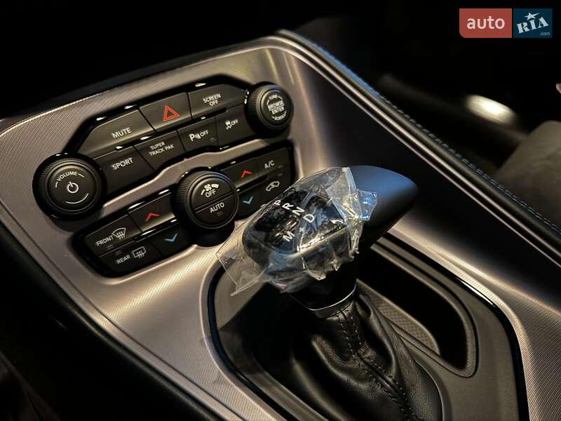 Купе Dodge Challenger 2023 в Киеве
