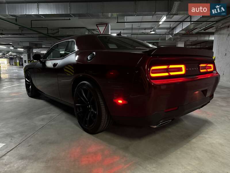 Купе Dodge Challenger 2023 в Киеве