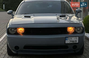 Купе Dodge Challenger 2013 в Луцке