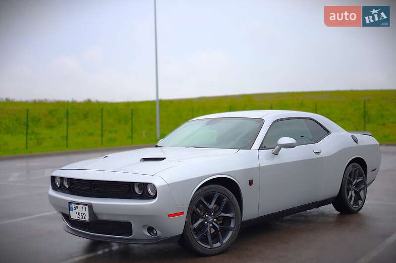 Dodge Challenger 2020