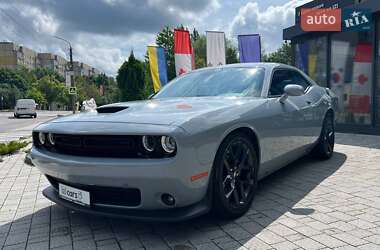 Купе Dodge Challenger 2021 в 
