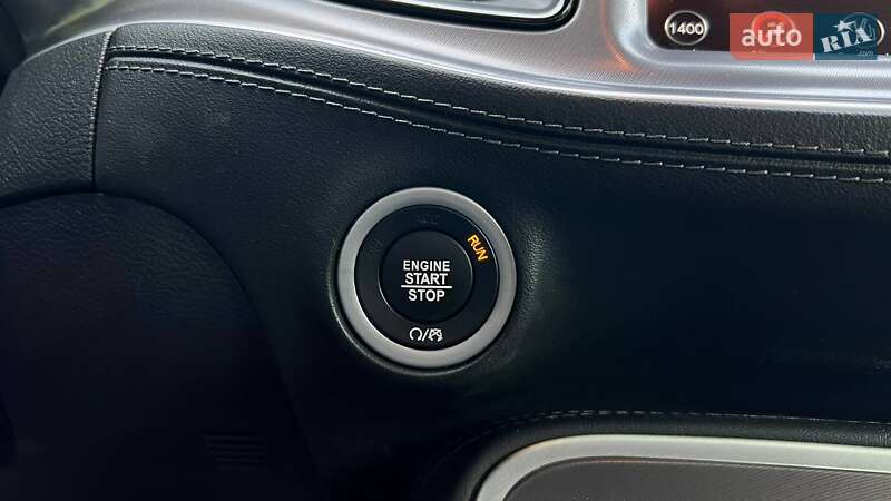 Купе Dodge Challenger 2021 в Львове