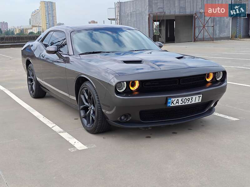 Купе Dodge Challenger 2020 в Киеве