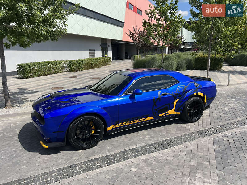 Купе Dodge Challenger 2022 в Киеве