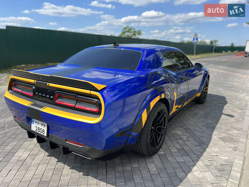 Купе Dodge Challenger 2022 в Киеве