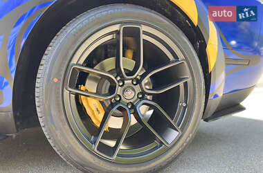 Купе Dodge Challenger 2022 в 