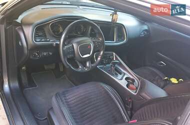 Купе Dodge Challenger 2017 в 