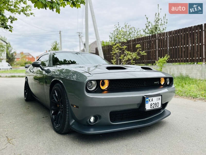 Купе Dodge Challenger 2019 в Киеве