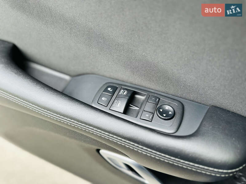 Купе Dodge Challenger 2019 в Киеве