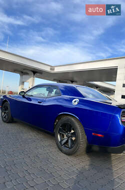 Купе Dodge Challenger 2019 в 