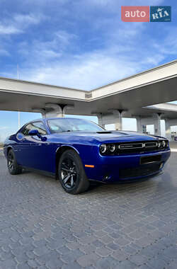 Купе Dodge Challenger 2019 в 