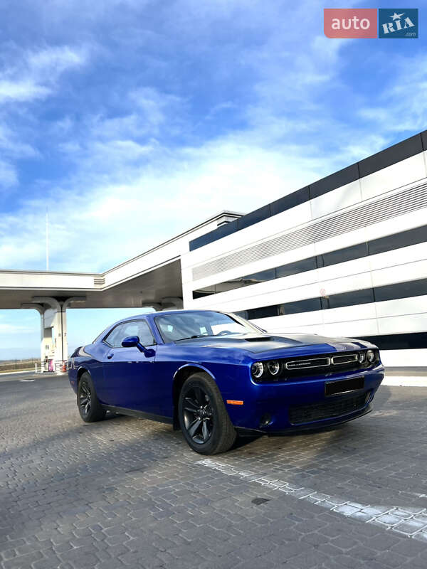 Купе Dodge Challenger 2019 в Умани