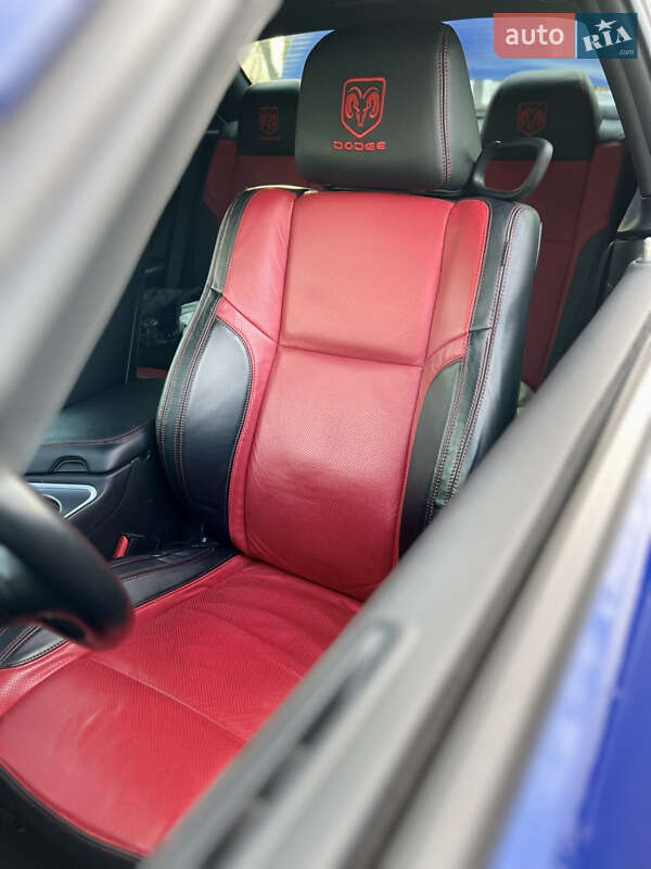 Купе Dodge Challenger 2019 в Умани