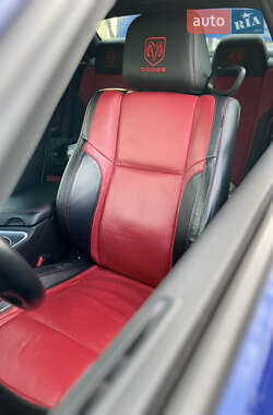 Купе Dodge Challenger 2019 в 