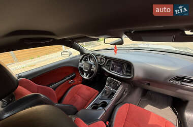 Купе Dodge Challenger 2017 в 