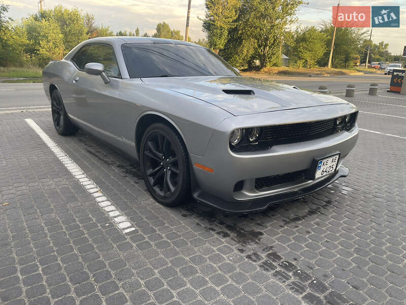 Купе Dodge Challenger 2015 в Каменском фото 3 Купе Dodge Challenger 2015 в Каменском