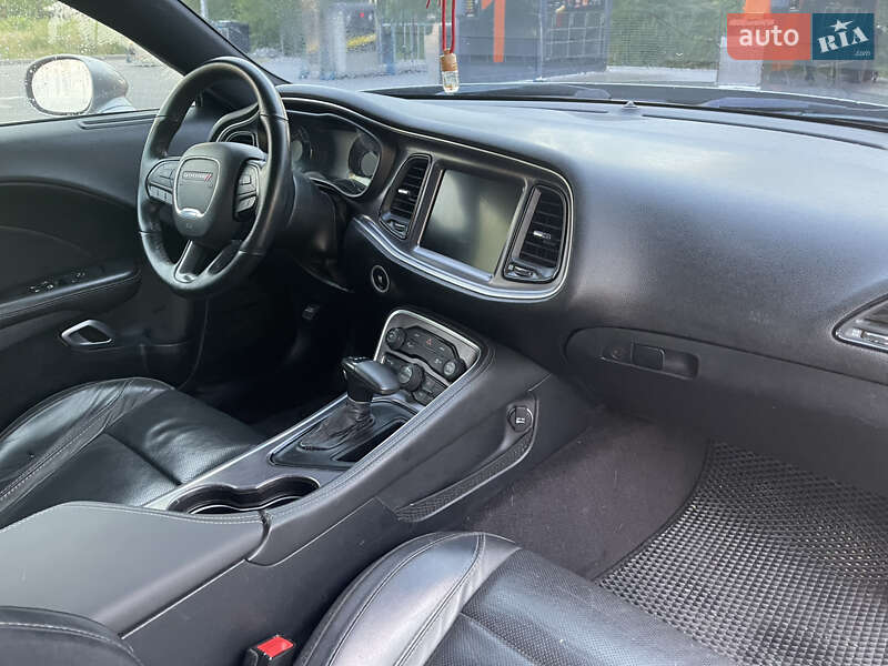 Купе Dodge Challenger 2015 в Каменском фото 18 Купе Dodge Challenger 2015 в Каменском