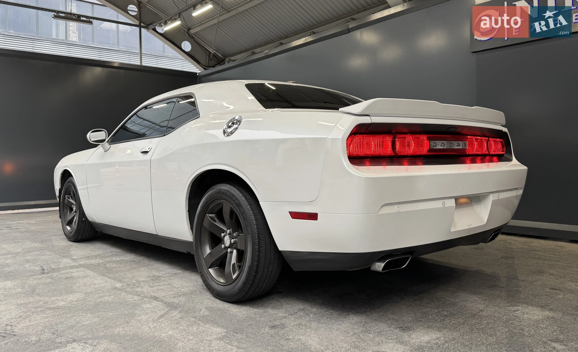 2013 Dodge Challenger - мініатюра 11