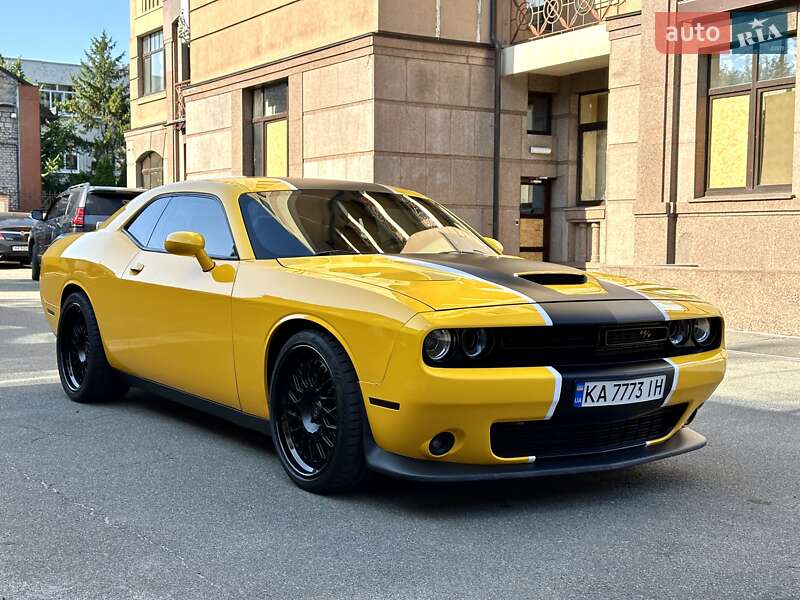 Купе Dodge Challenger 2020 в Киеве