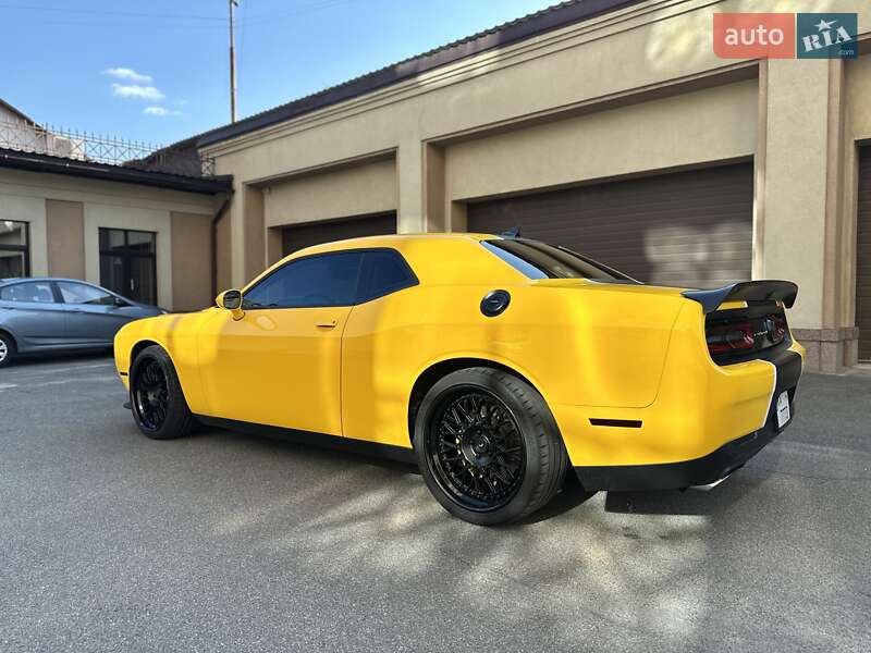 Купе Dodge Challenger 2020 в Киеве