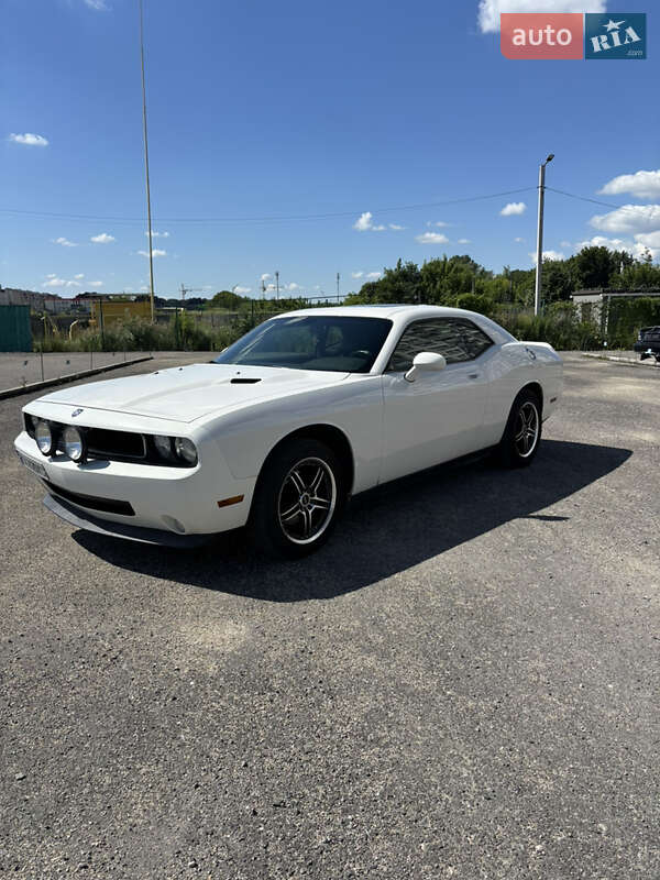 Купе Dodge Challenger 2008 в Киеве