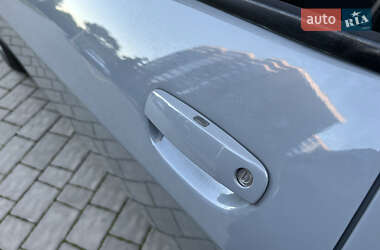 Купе Dodge Challenger 2013 в 