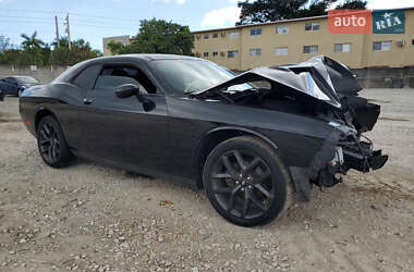 Купе Dodge Challenger 2018 в 