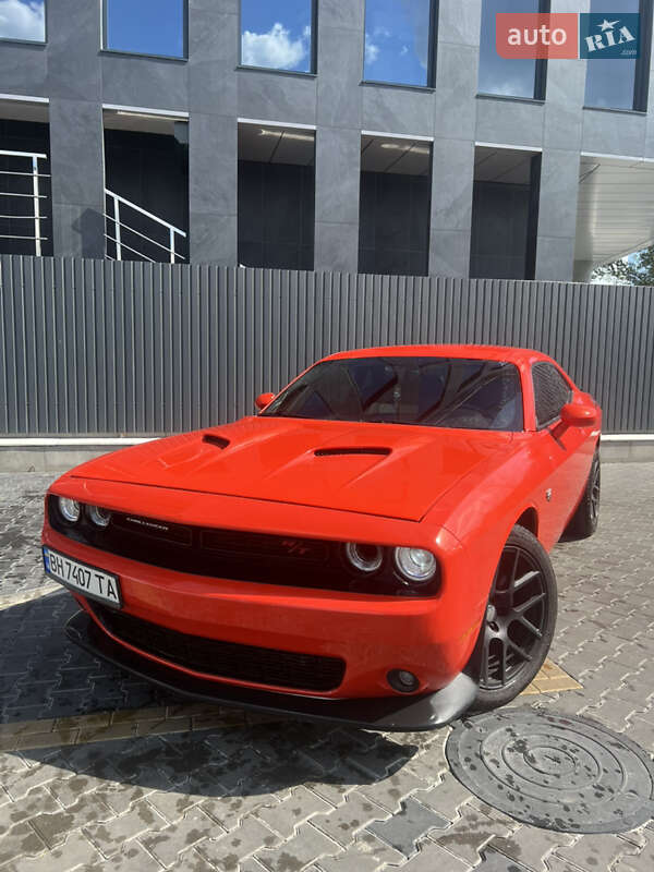Купе Dodge Challenger 2016 в Киеве
