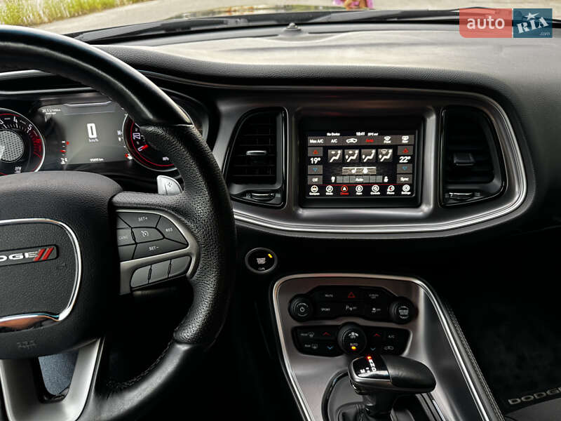 Купе Dodge Challenger 2018 в Днепре