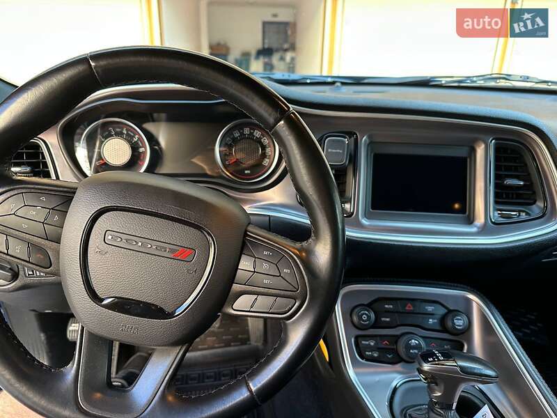 Купе Dodge Challenger 2021 в Киеве
