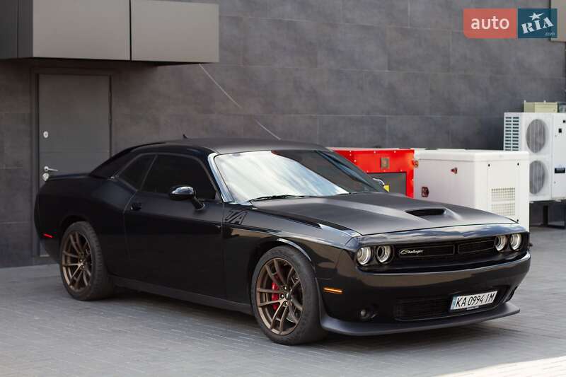 Купе Dodge Challenger 2019 в Киеве