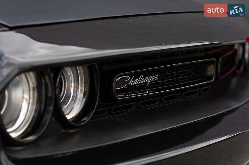 Купе Dodge Challenger 2019 в Киеве