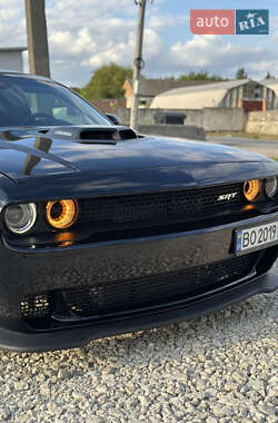 Купе Dodge Challenger 2019 в 