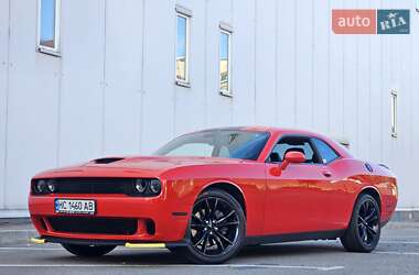 Купе Dodge Challenger 2015 в Львове