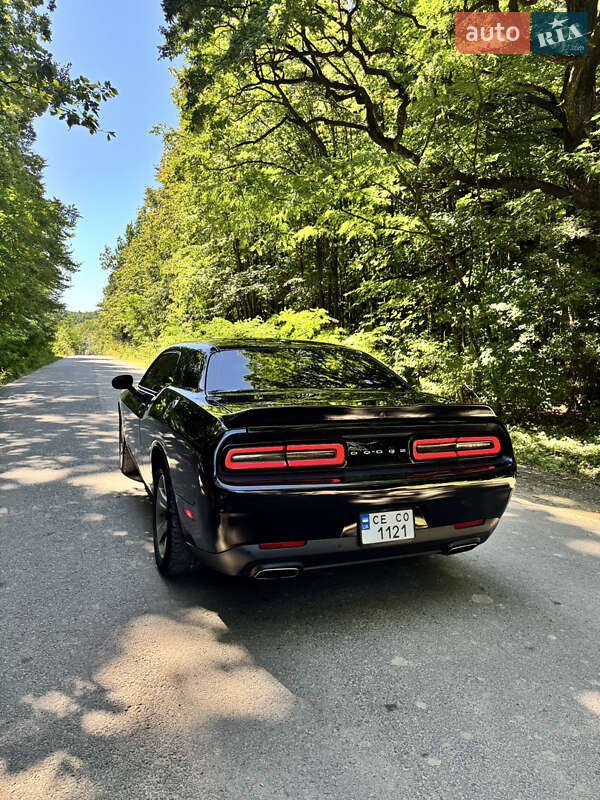 Купе Dodge Challenger 2015 в Чернівцях фото 9 Купе Dodge Challenger 2015 в Чернівцях