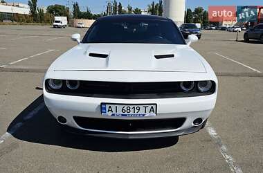 Купе Dodge Challenger 2016 в 