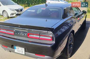 Купе Dodge Challenger 2018 в 