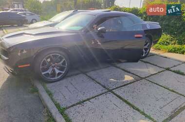 Купе Dodge Challenger 2018 в 
