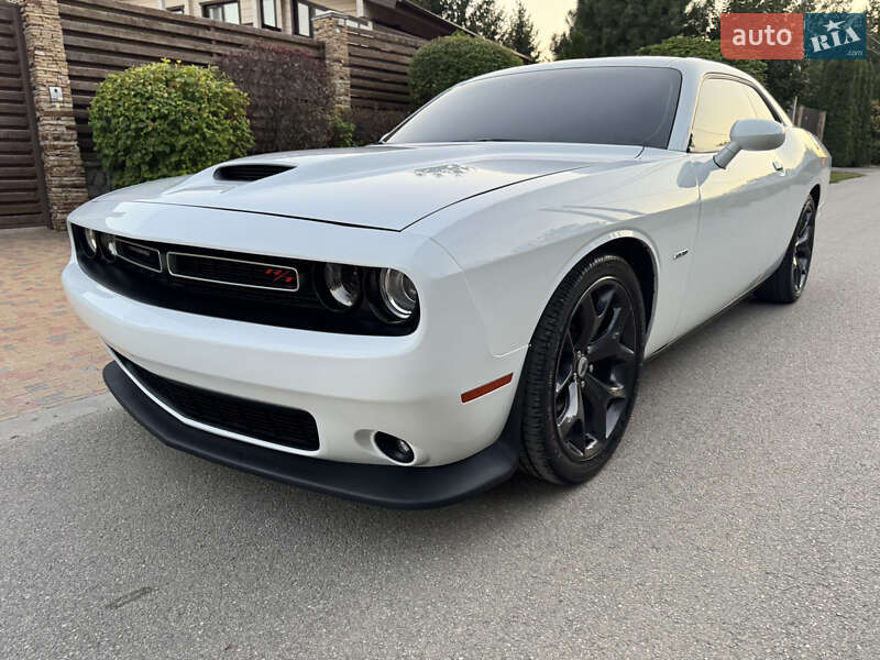 Купе Dodge Challenger 2019 в Харкові